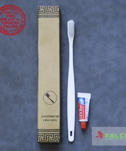 bàn chải trắng lông mềm